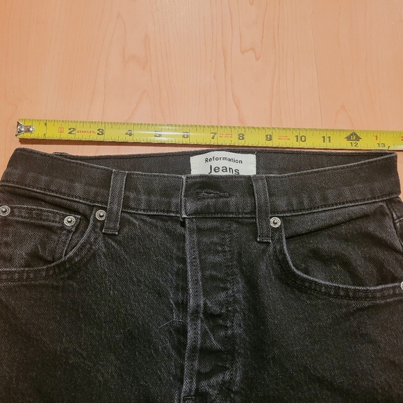 Reformation jeans, size 26, black, high rise crop - Picture 6 of 10